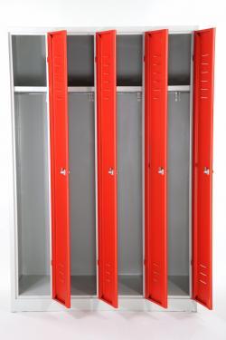 Stahl-Kleiderspind - Abteilbreite 30 cm - Gesamtbreite 120 cm- 4 Drehriegel für 4 Personen - rote Türen  - Lieferzeit ca. 3-4 Wochen - Preishit !