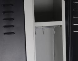 Stahl-Kleiderspind - Abteilbreite 30 cm - Gesamtbreite 90 cm- 3 Drehriegel für 3 Personen - anthrazite Türen  - sofort lieferbar - Preishit !